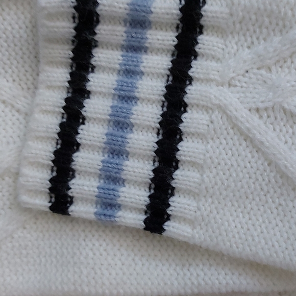 SHEIN Collegiate Cable Knit Sweater/V Neck/Cropped/Sz M/White/Blue/Black - Picture 4 of 8